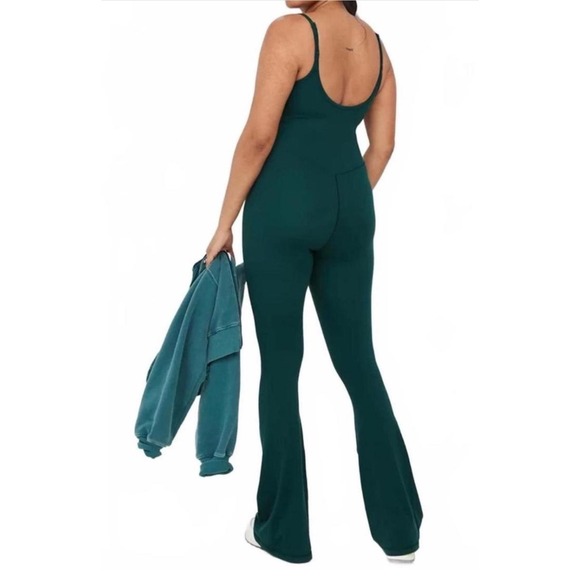 OFFLINE by Aerie Real Me Xtra Green Flare Jumpsuit XS One Piece Workout Yoga - Picture 2 of 10